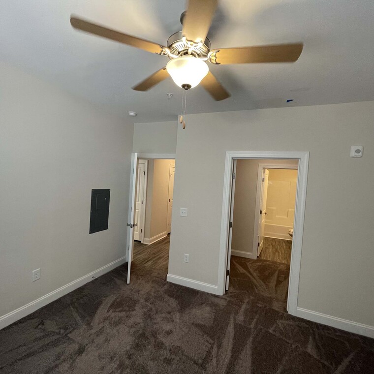 Bedroom with ceiling fan